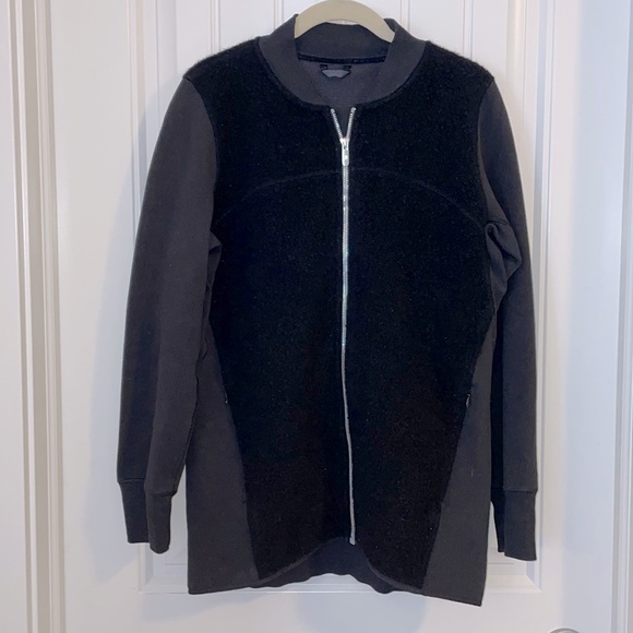 Lululemon Stand Out Sherpa Jacket - Picture 1 of 7